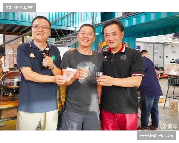 澳大利亚牛仔在国际牧人竞技大赛中展现卓越技艺勇夺佳绩